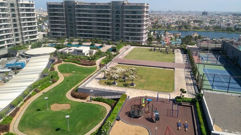 Terrace and roof gardening — podium lawns